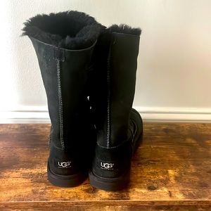 Womens Ugg boots size 5